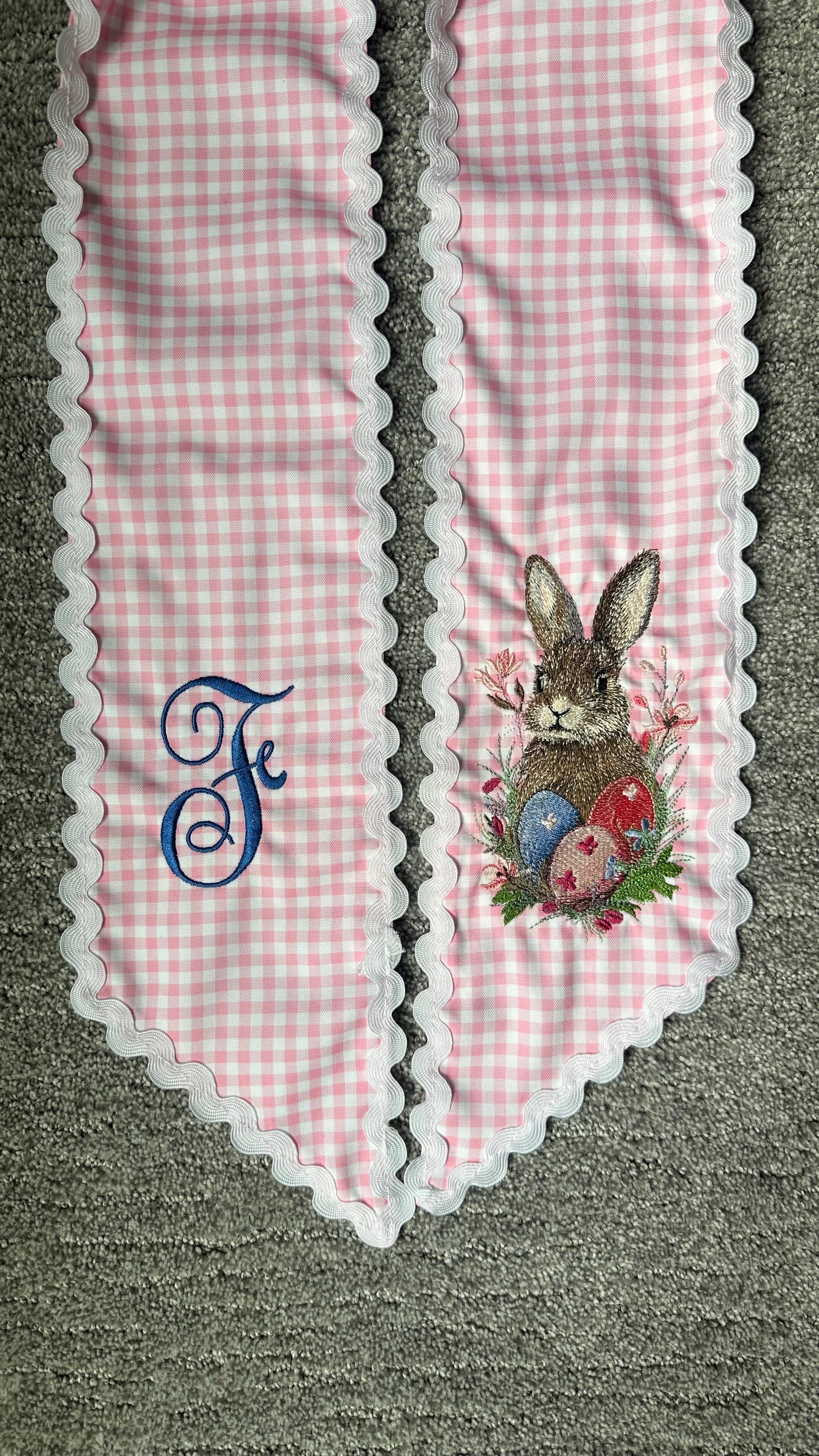 Bunny with Eggs Wreath Sash